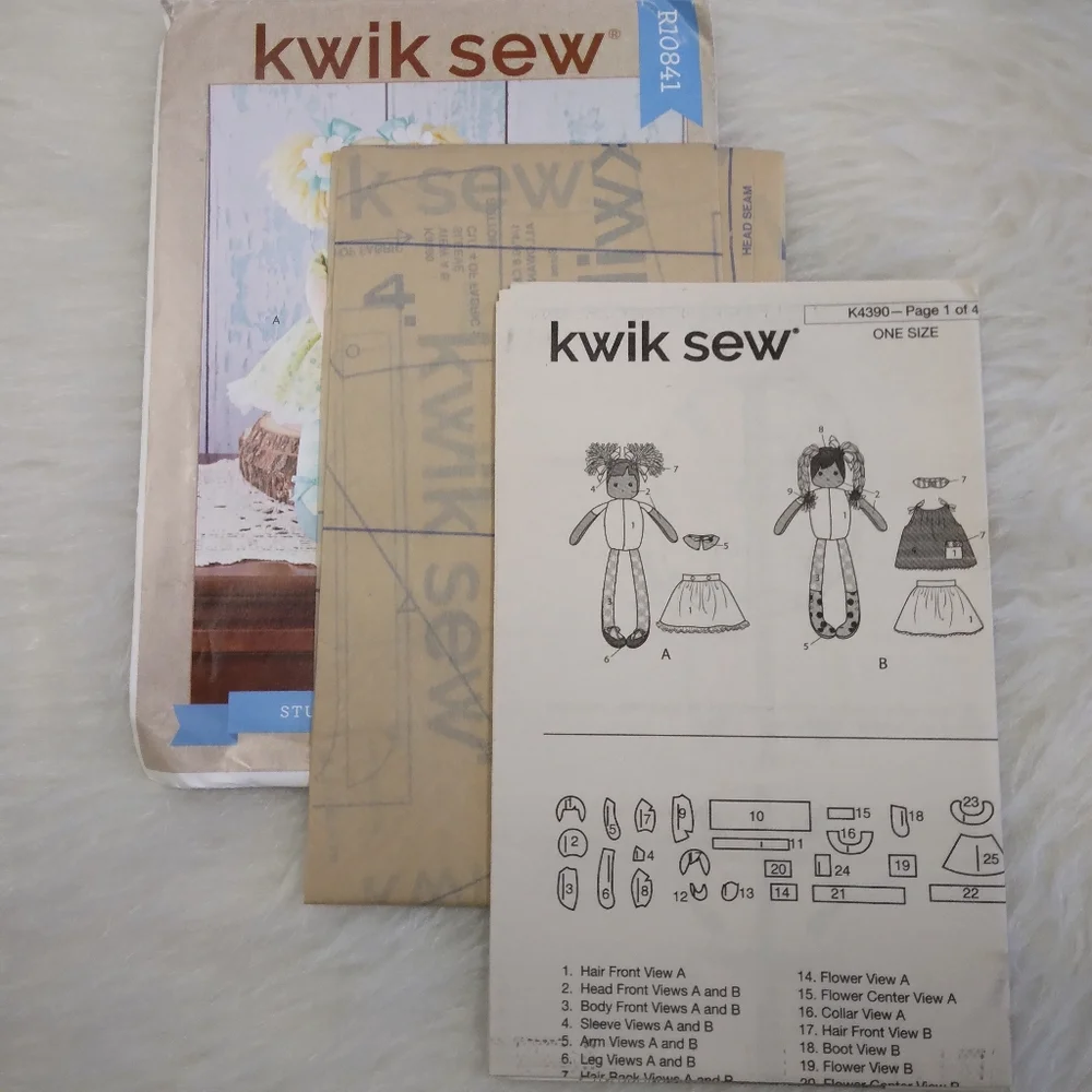 KWIK SEW R10841 Stuffed Dolls With Clothes